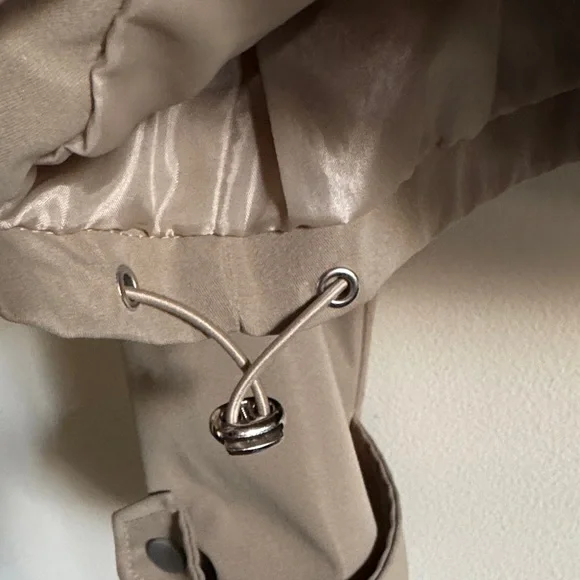 Cropped Khaki Utility Jacket - Women - Picture 3 of 6